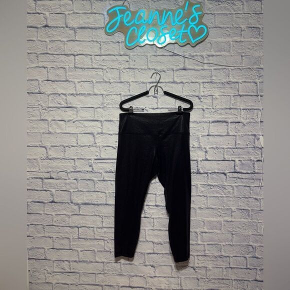 Lululemon Align High-Rise Pant 25" *Shine
Radiate Foil Print Black size 14 - Picture 8 of 15